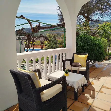 Cortijo El Buho Casa de Férias *